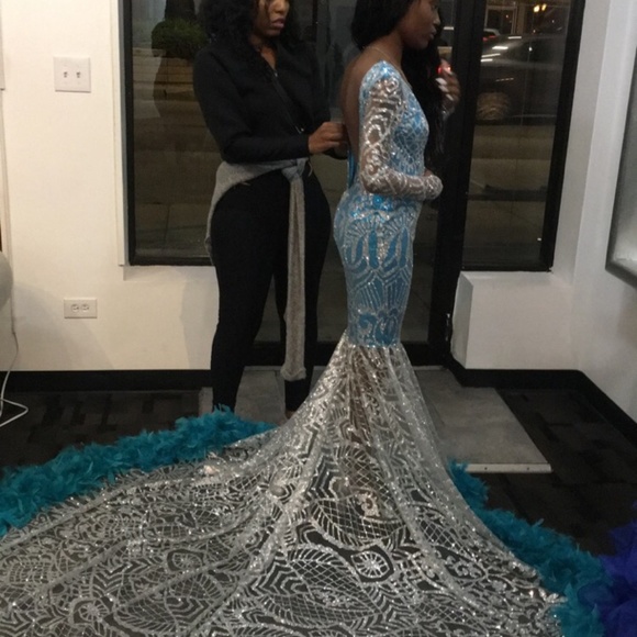 Dress - Picture 4 of 5